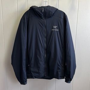 Arcteryx Atom LT Men’s Hoody. Navy, Size Small